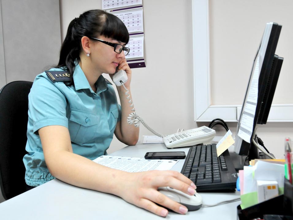 Судебные приставы объяснят, как оплачивать долги дистанционно