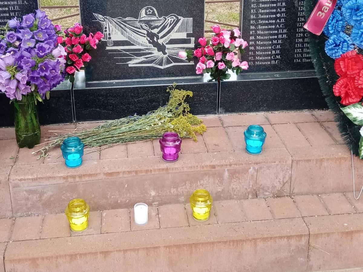 В Нижней Верее зажгли свечи памяти