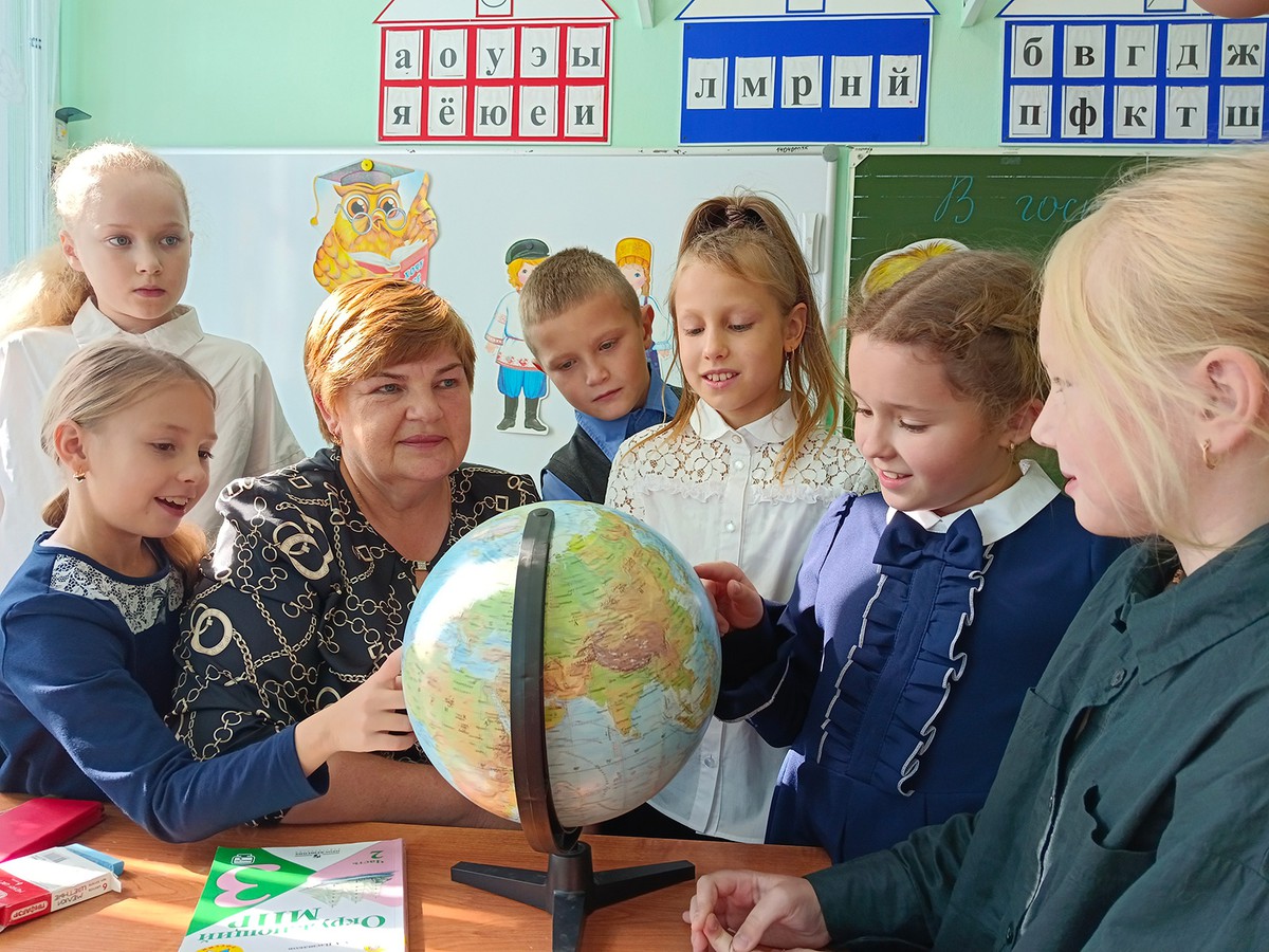 Когда увидела первую учительницу, сразу решила, что буду педагогом