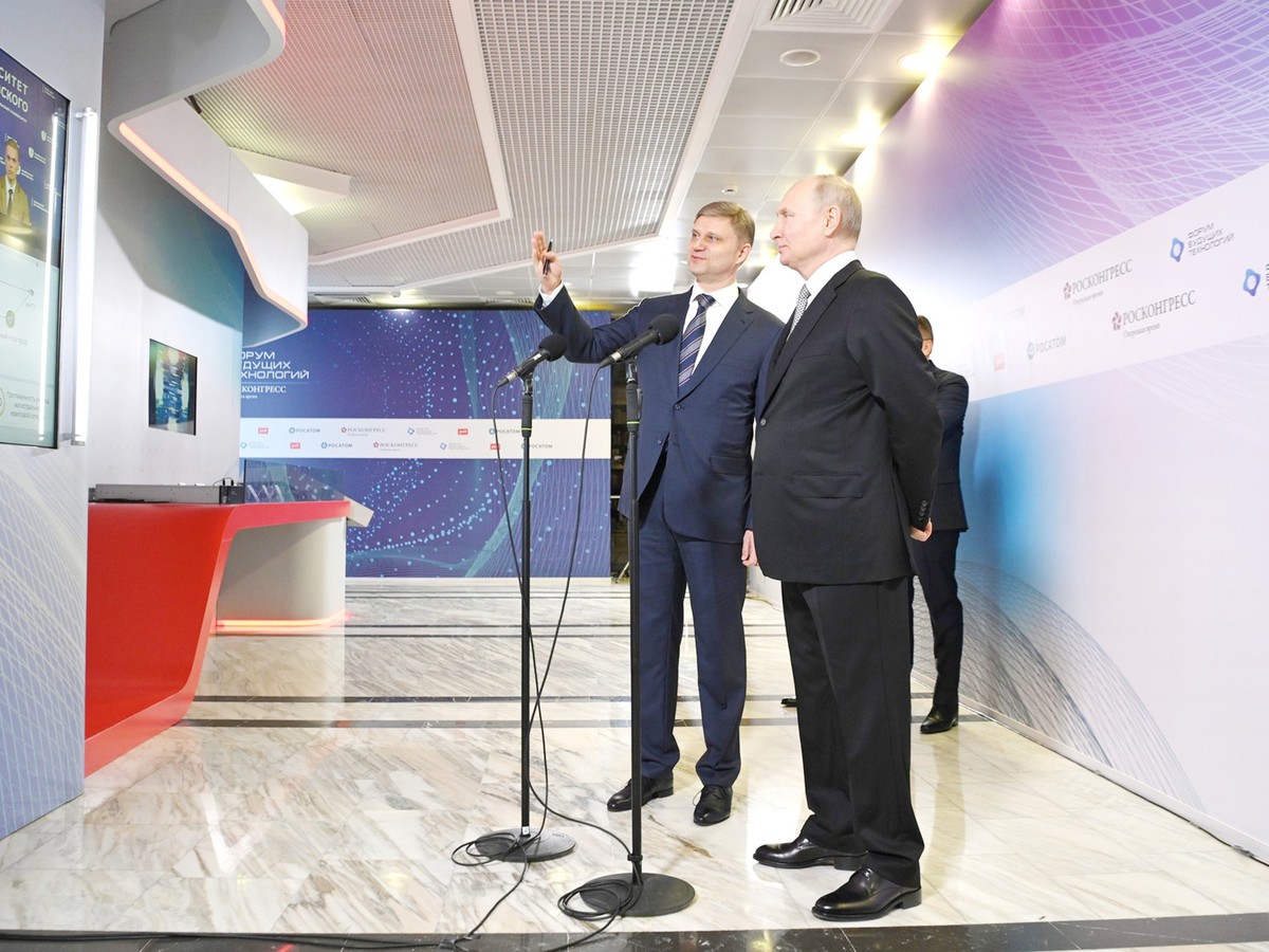 Глеб Никитин провёл беседу с Владимиром Путиным по квантовой связи