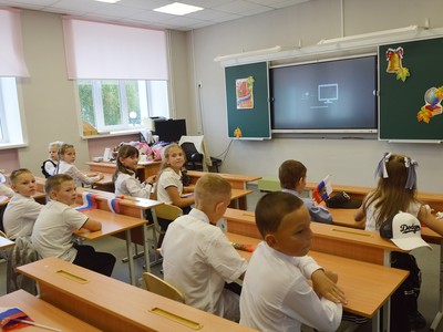 Мотмосская школа распахнула свои двери для учеников после капитального ремонта