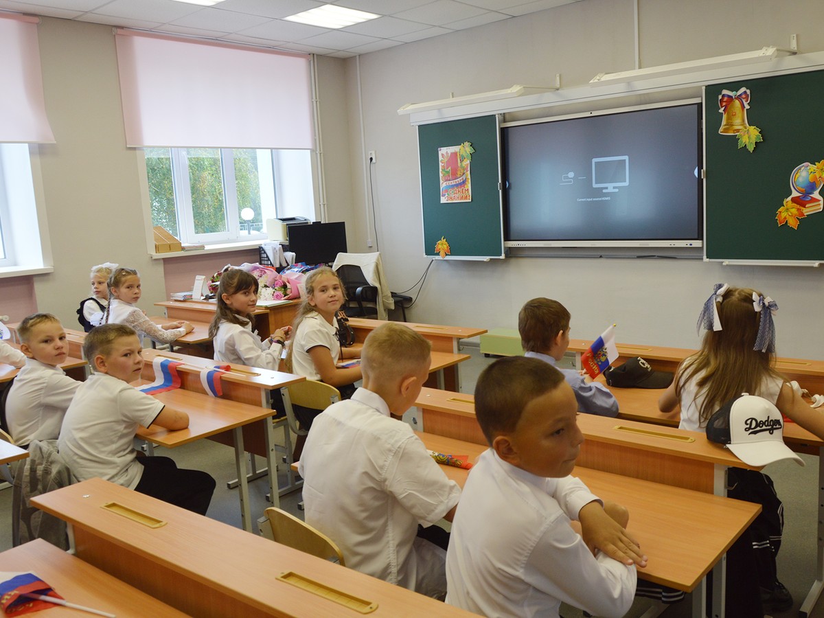 Мотмосская школа распахнула свои двери для учеников после капитального ремонта
