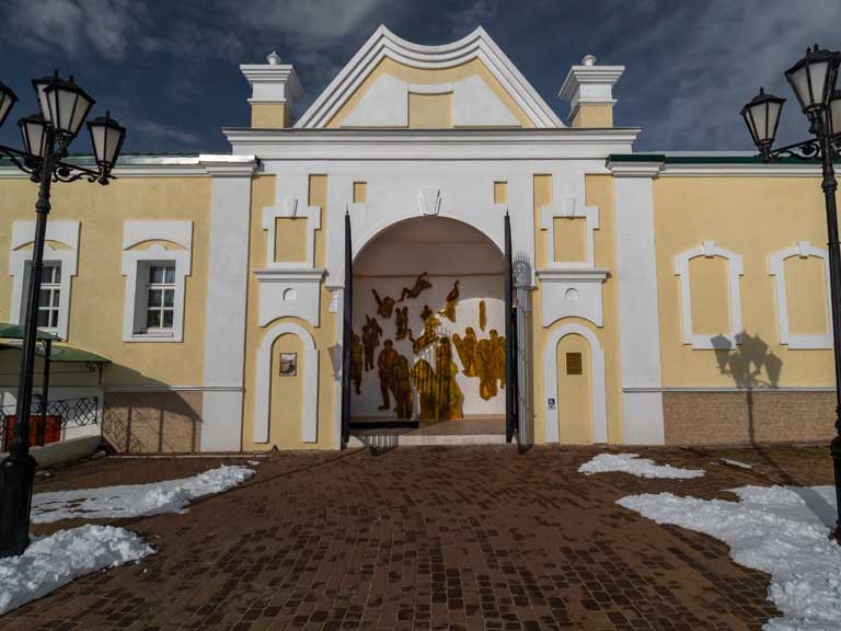 Ex Libris приглашает провести последние дни выходных