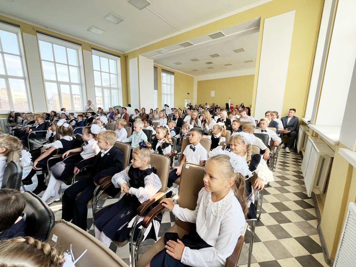 Первого сентября в школе №11 состоялось яркое и трогательное мероприятие, посвящённое Дню знаний