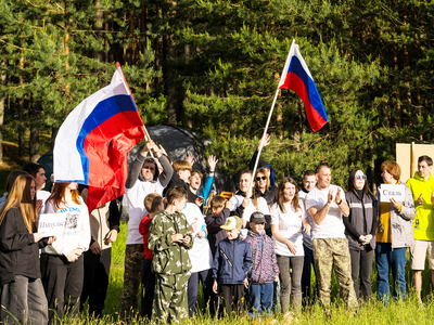 Молодёжь завода и города собрались вместе на турслёт