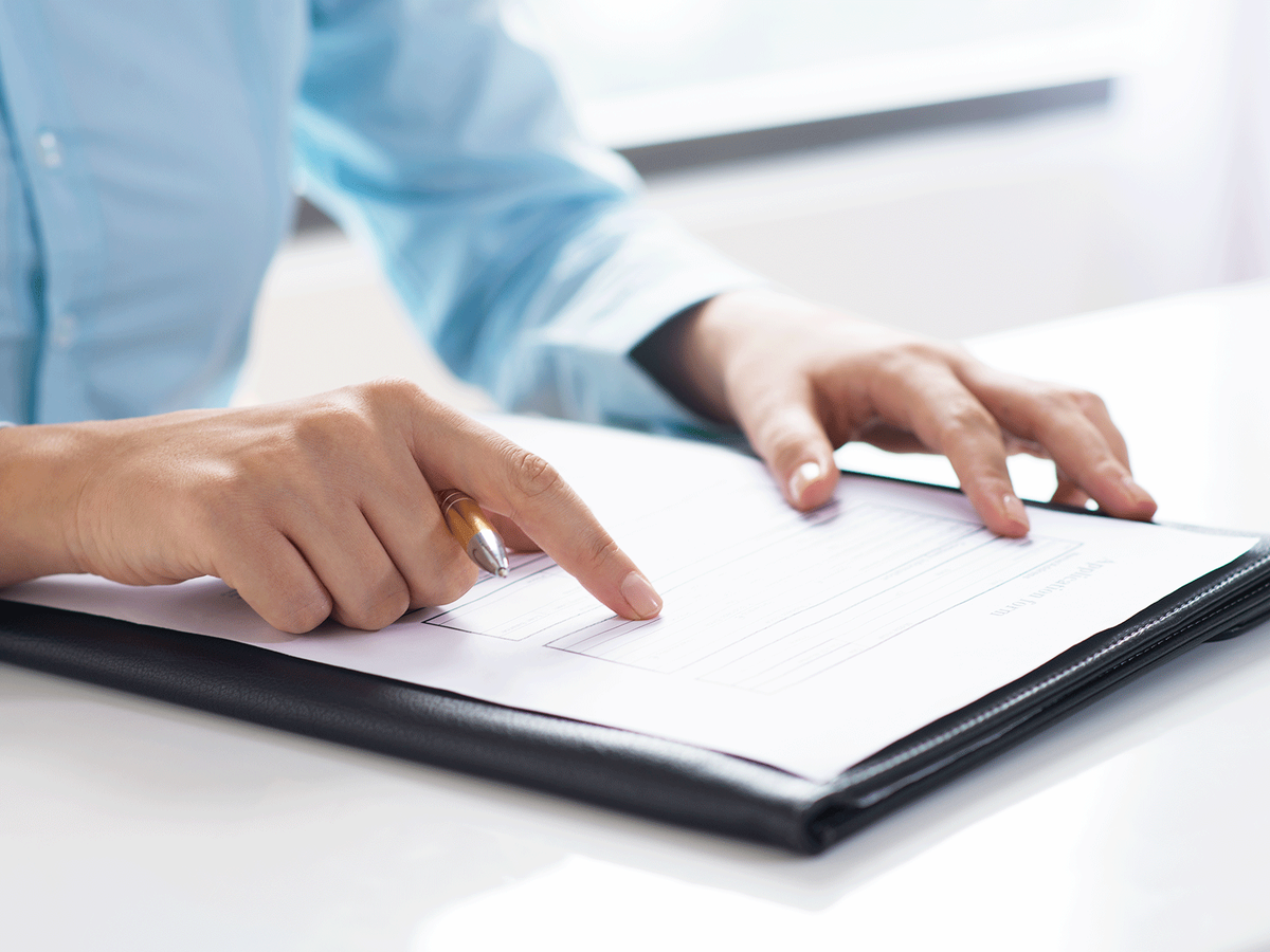 Обязательно ли ставить штамп в свидетельстве о рождении?