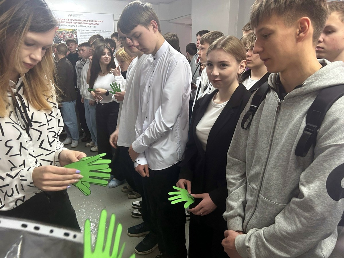 Студенты Выксы встречают Первомай