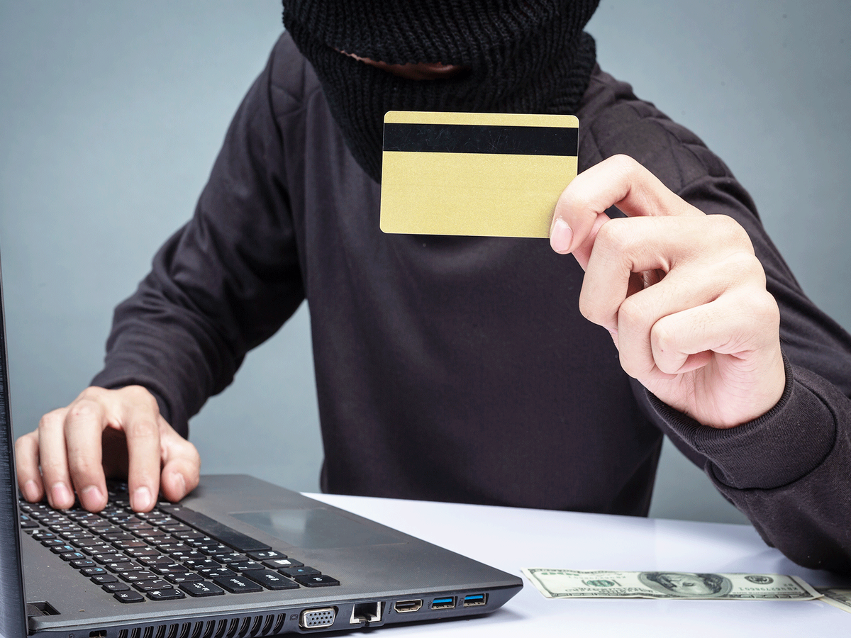 Правда ли, что мошенники рассылают уведомления о штрафах от имени ГАИ?