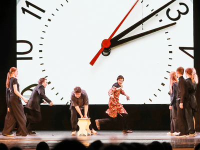 ДК им. Лепсе в 14-й раз принимает театральный фестиваль. Его открыла премьера спектакля «Чучело»