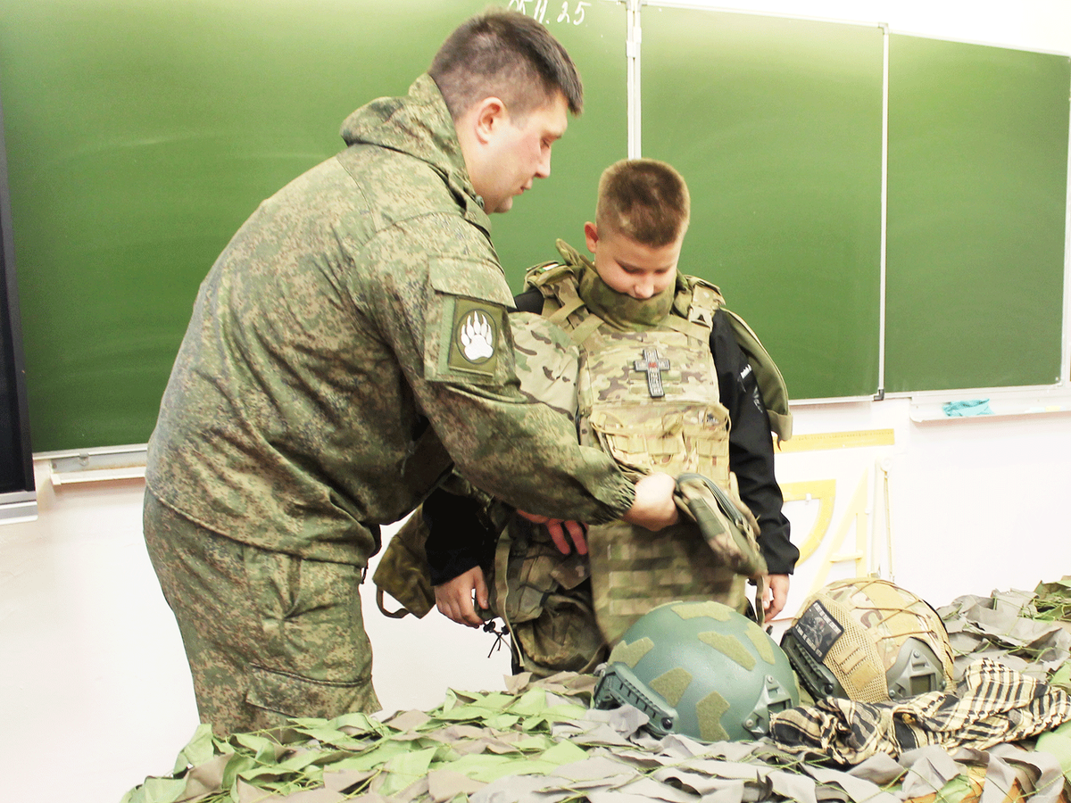 В гостях у школьников – участник СВО