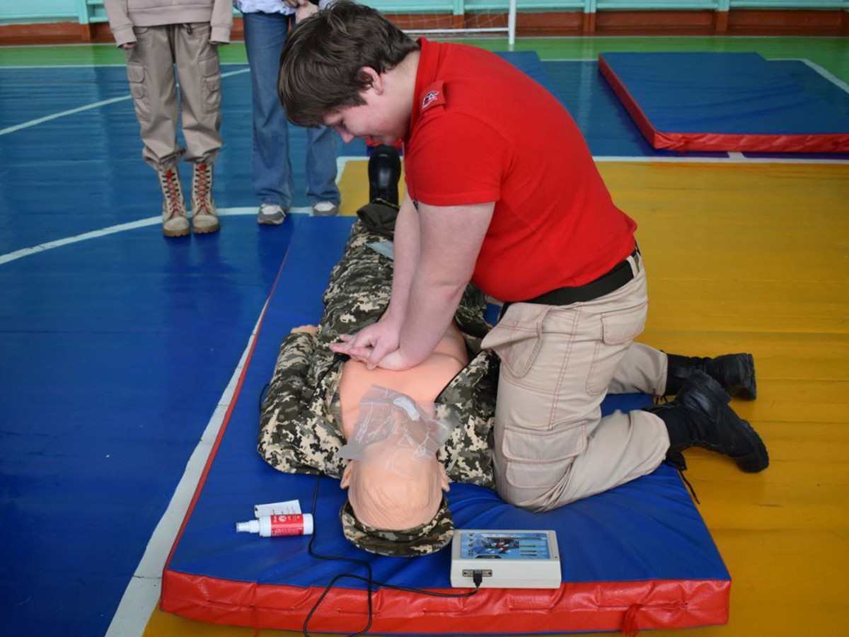 Мастер-класс по тактической медицине состоялся в школе №3