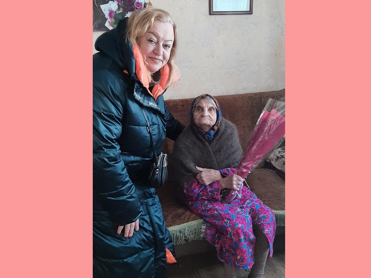 Участницу Великой Отечественной поздравили с днём рождения