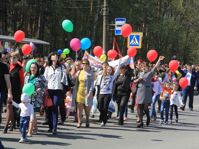 Глеб Никитин и Евгений Люлин поздравляют нижегородцев с Первомаем