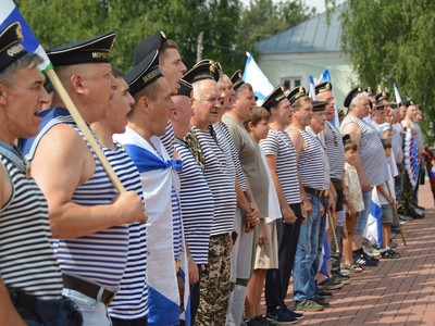 У Вечного огня состоялся митинг, посвящённый Дню Военно-морского флота России