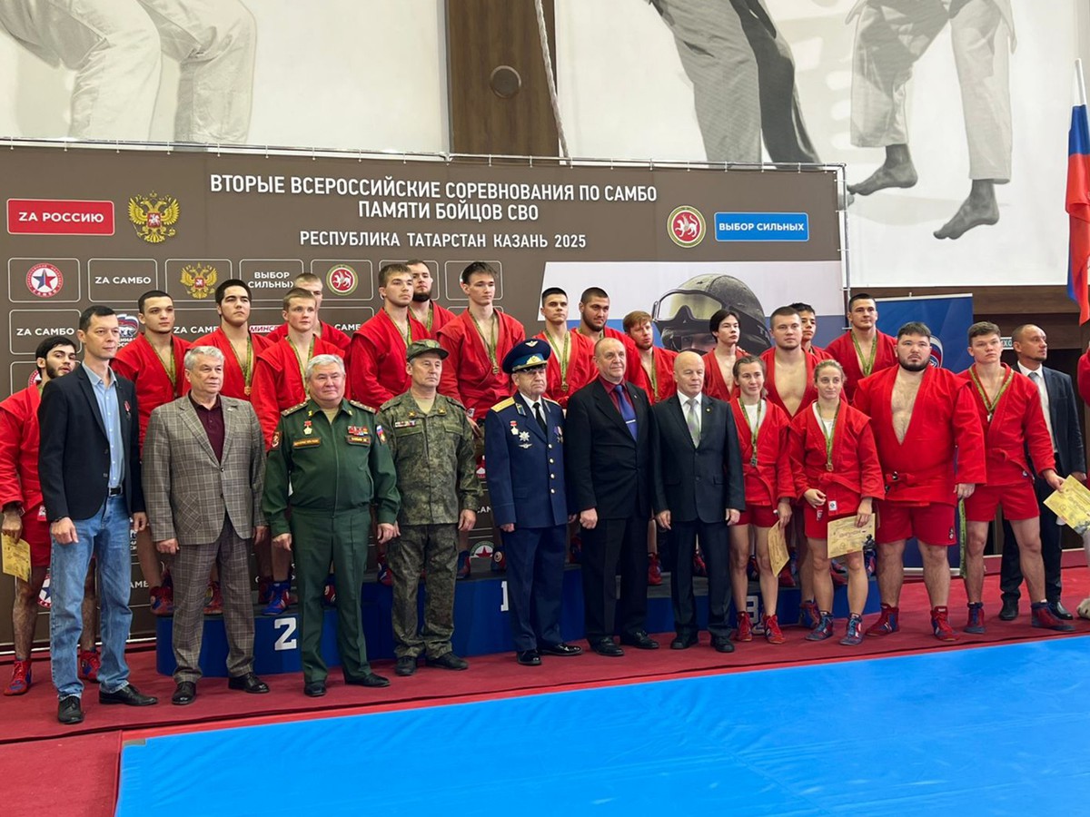 В Казани наши самбисты показали высший класс