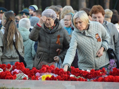 Первые лица области поздравляют с Днём Победы