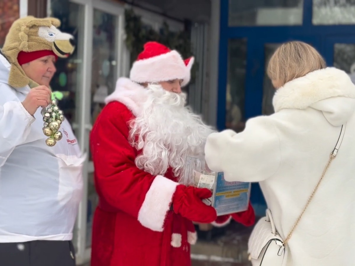 В 15-й раз стартовала акция «Подарим детям Рождество»