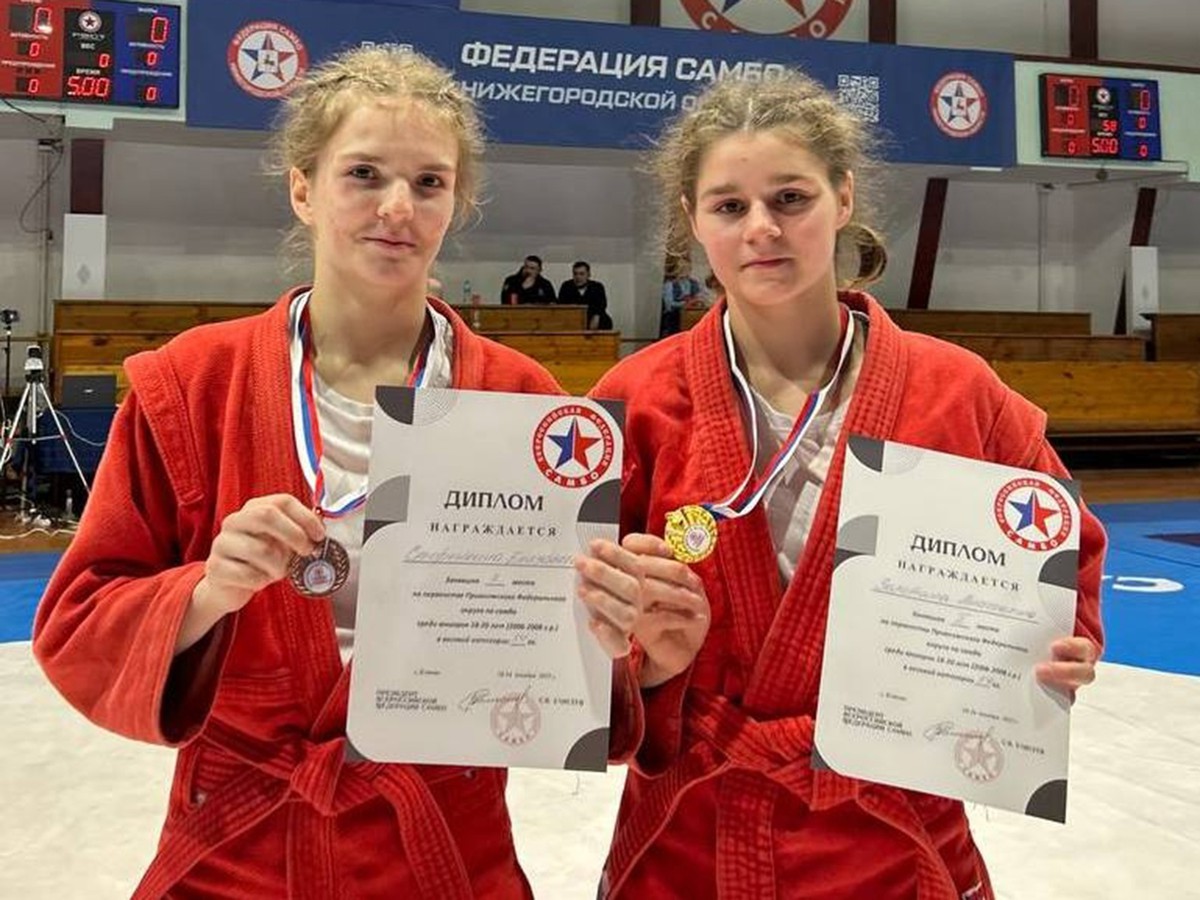 Шесть самбистов отобрались на всероссийский этап