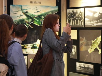 В ДК им. Лепсе прошла выставка, посвящённая лётчику-испытателю Валерию Чкалову