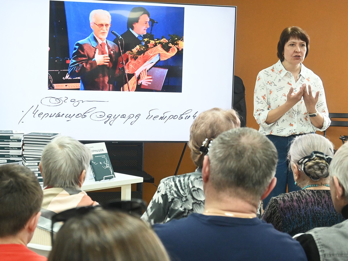 Он в памяти остался тихой строчкой