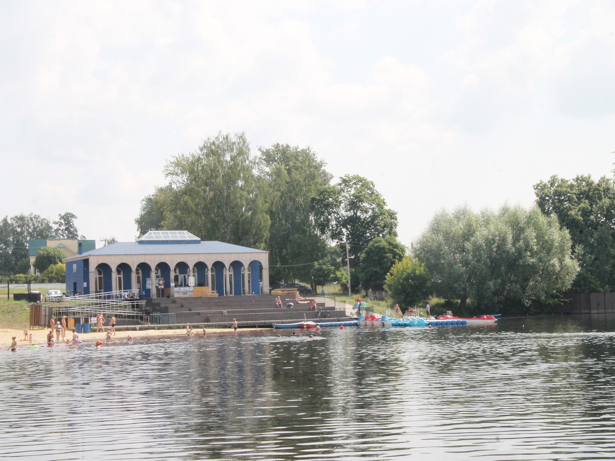На пляжах проверили воду