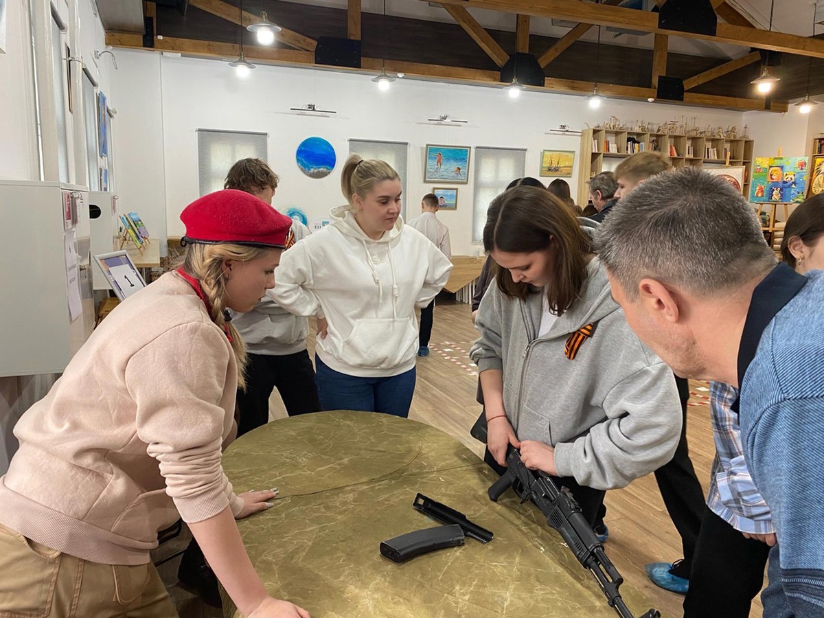 Школьники прошли квест «Победный май»