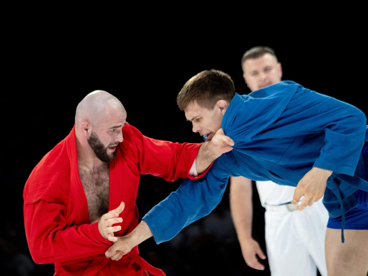 Самбист Андрей Корнеев завоевал серебро на Кубке президента России