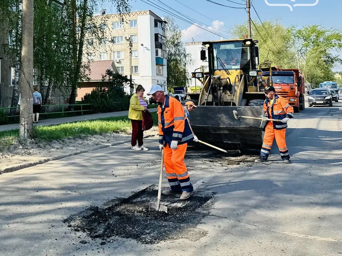 В городе проводят ямочный ремонт дорожного покрытия