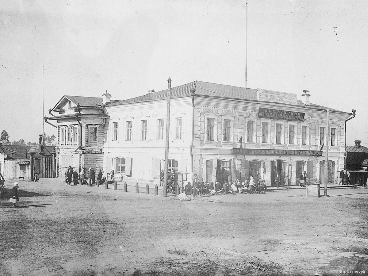 История десятого магазина