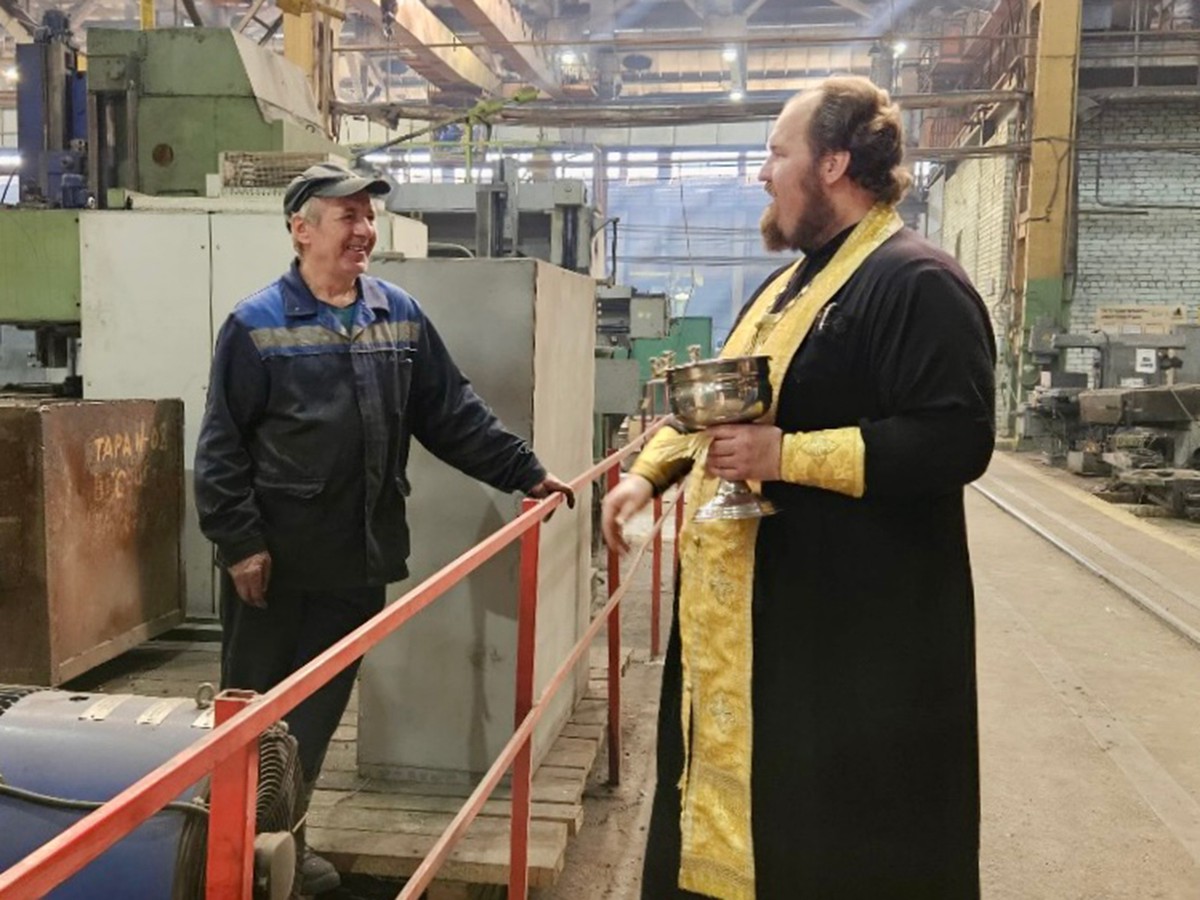 Благочинный Выксунского округа побывал на «Дробмаше»