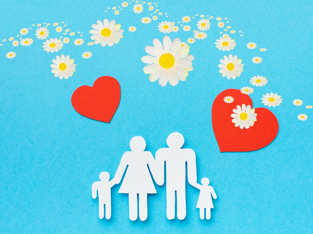 Владимир Кочетков и Дмитрий Махров поздравляют выксунцев с Днём семьи любви и верности