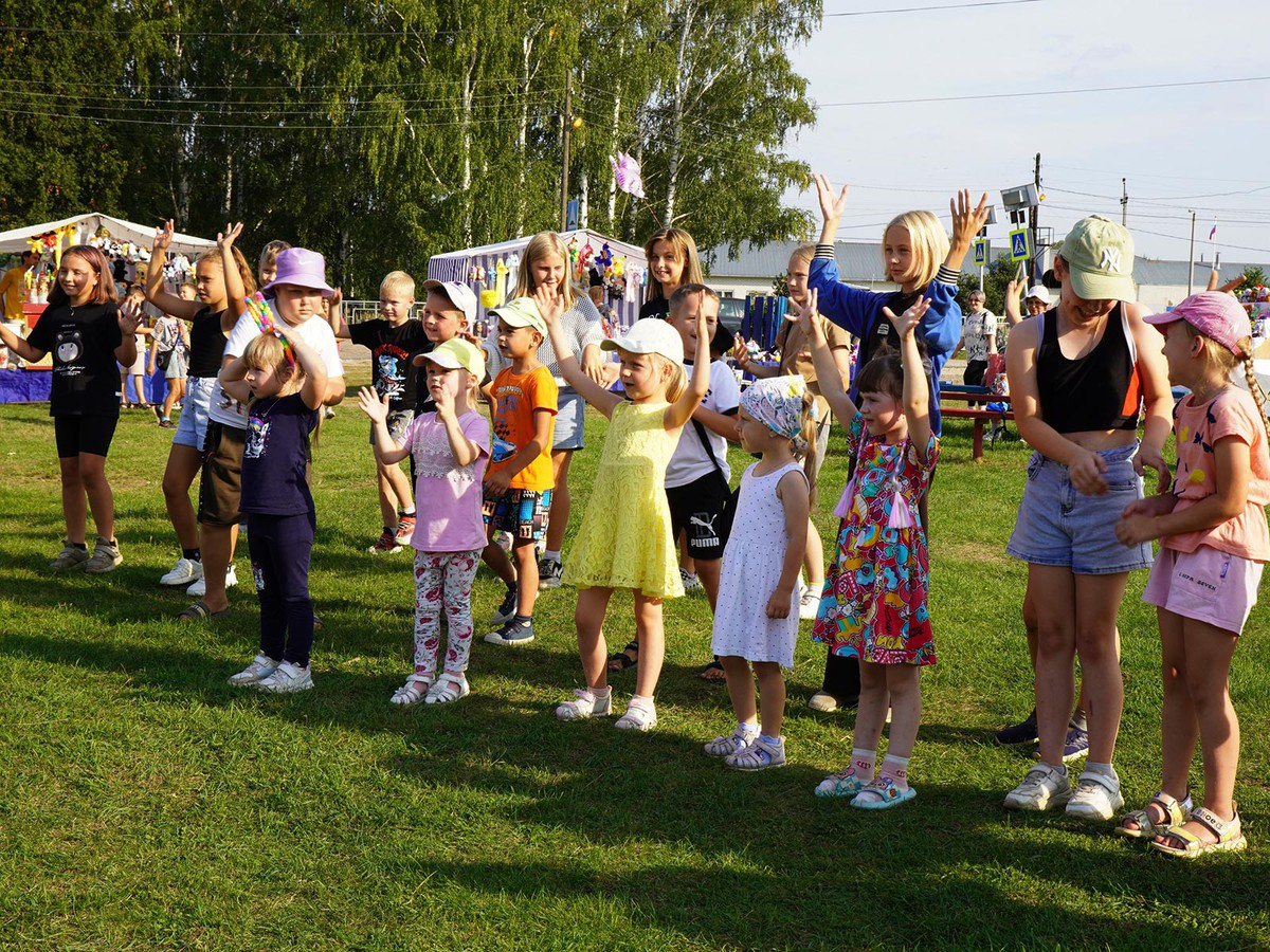 Жители Проволочного отметили День своего посёлка