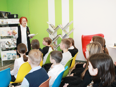 В городской детской библиотеке №1 началась реализация проекта «Равнение на героев»