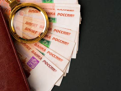 Мошенница подменила деньги пенсионерки на сувенирные купюры