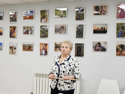 В Центральной библиотеке представлена выставка фоторабот «Африканская мозаика»