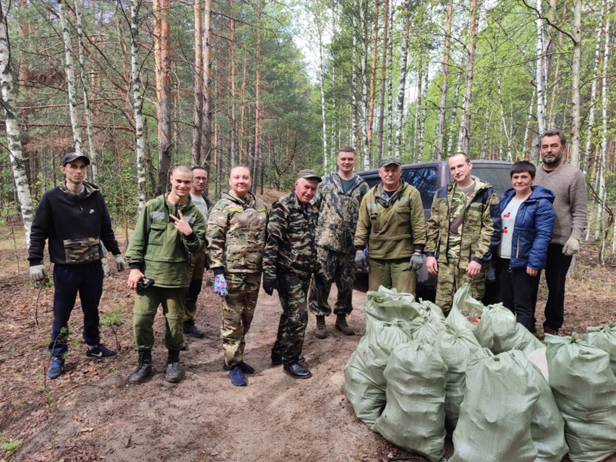 Две свалки ликвидировали в выксунских лесах