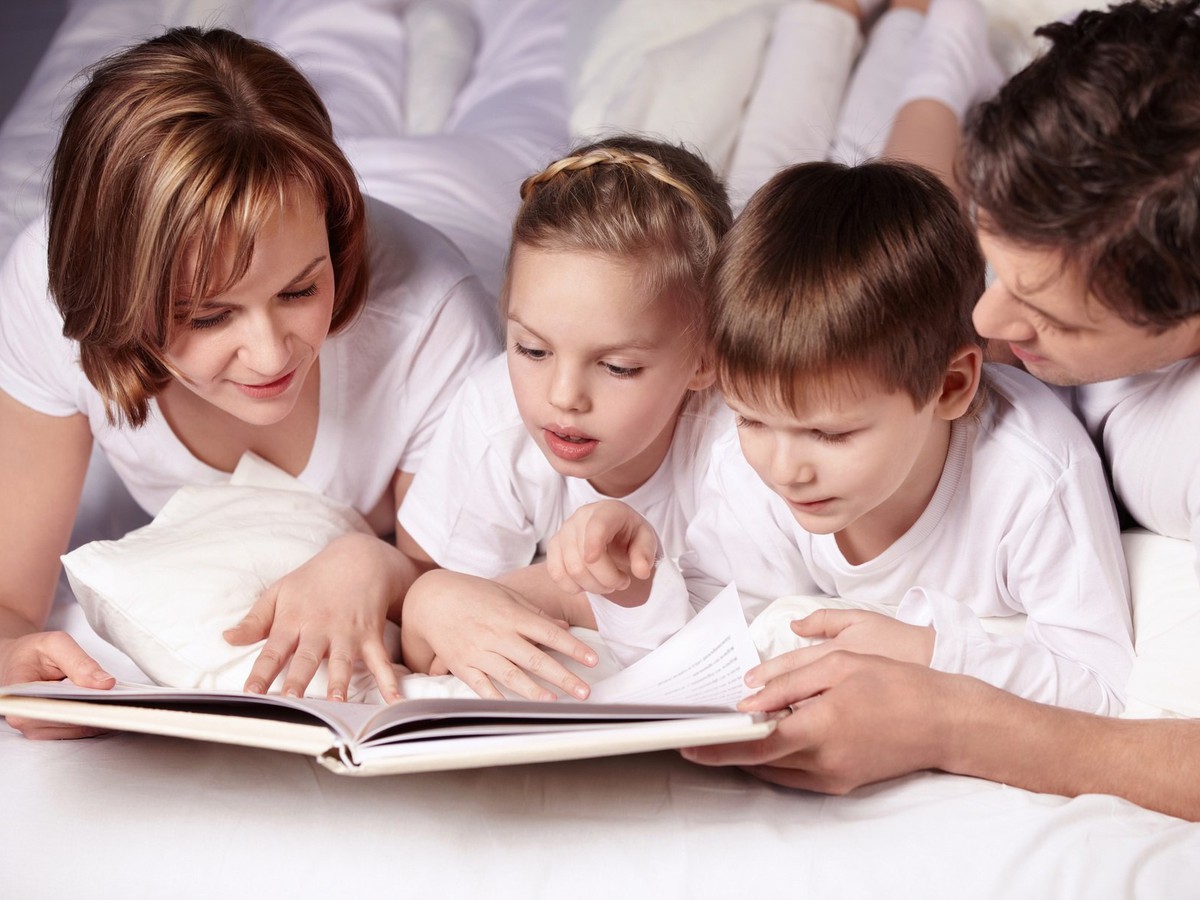 У выксунцев есть возможность встретиться с известными российскими писателями на Красной площади