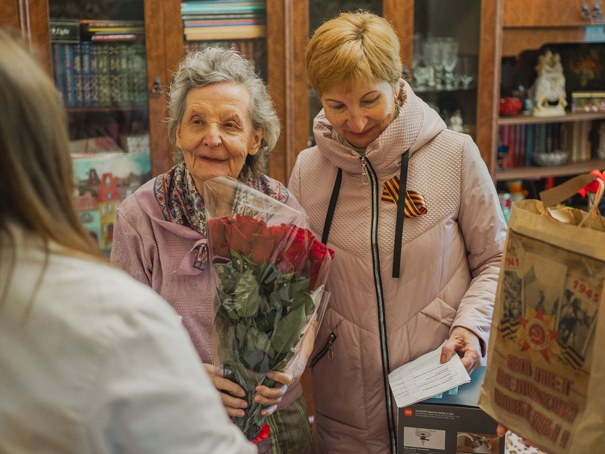 Тружеников тыла поздравили с 80-летием Великой Победы