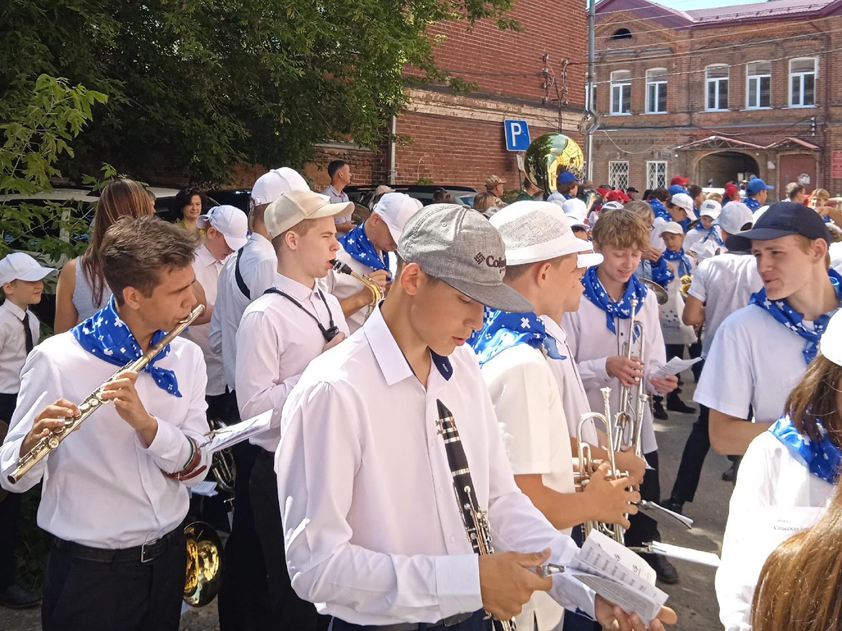 Выксунцы сыграют в Нижнем Новгороде в День города