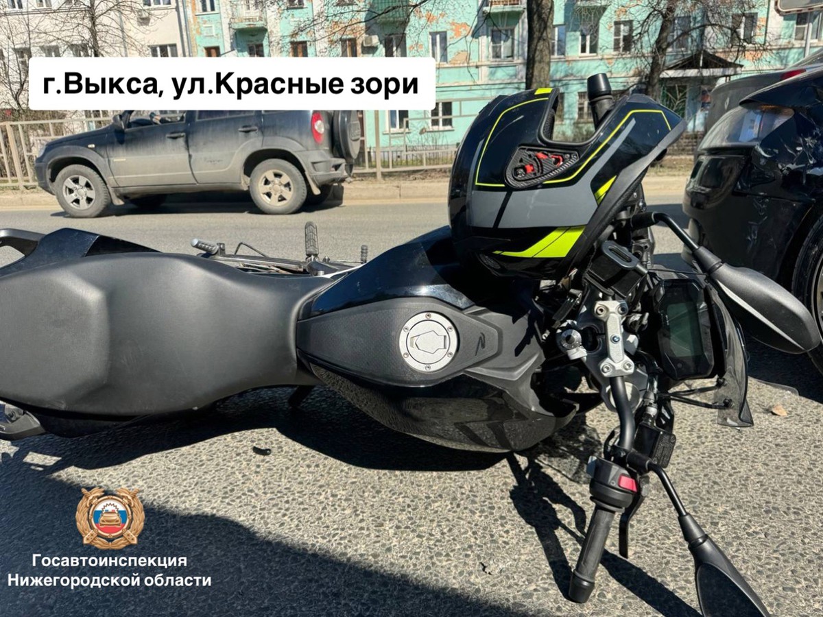 На улице Красные Зори Audi сбил мотоциклиста