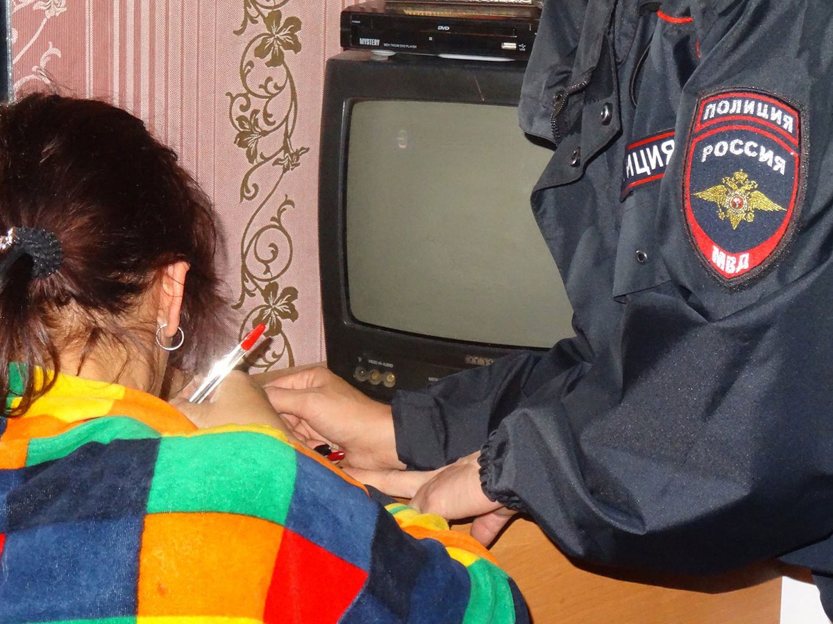 Исполнение родительских обязанностей проверили в 11 семьях