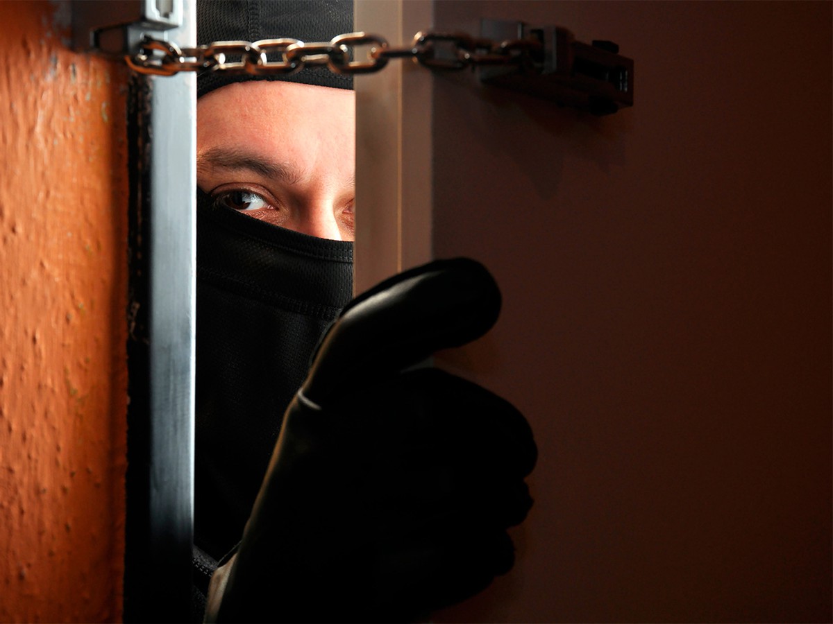 В области стали меньше воровать